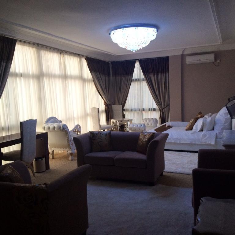 Sherbourne Hotel Kitwe Exterior photo